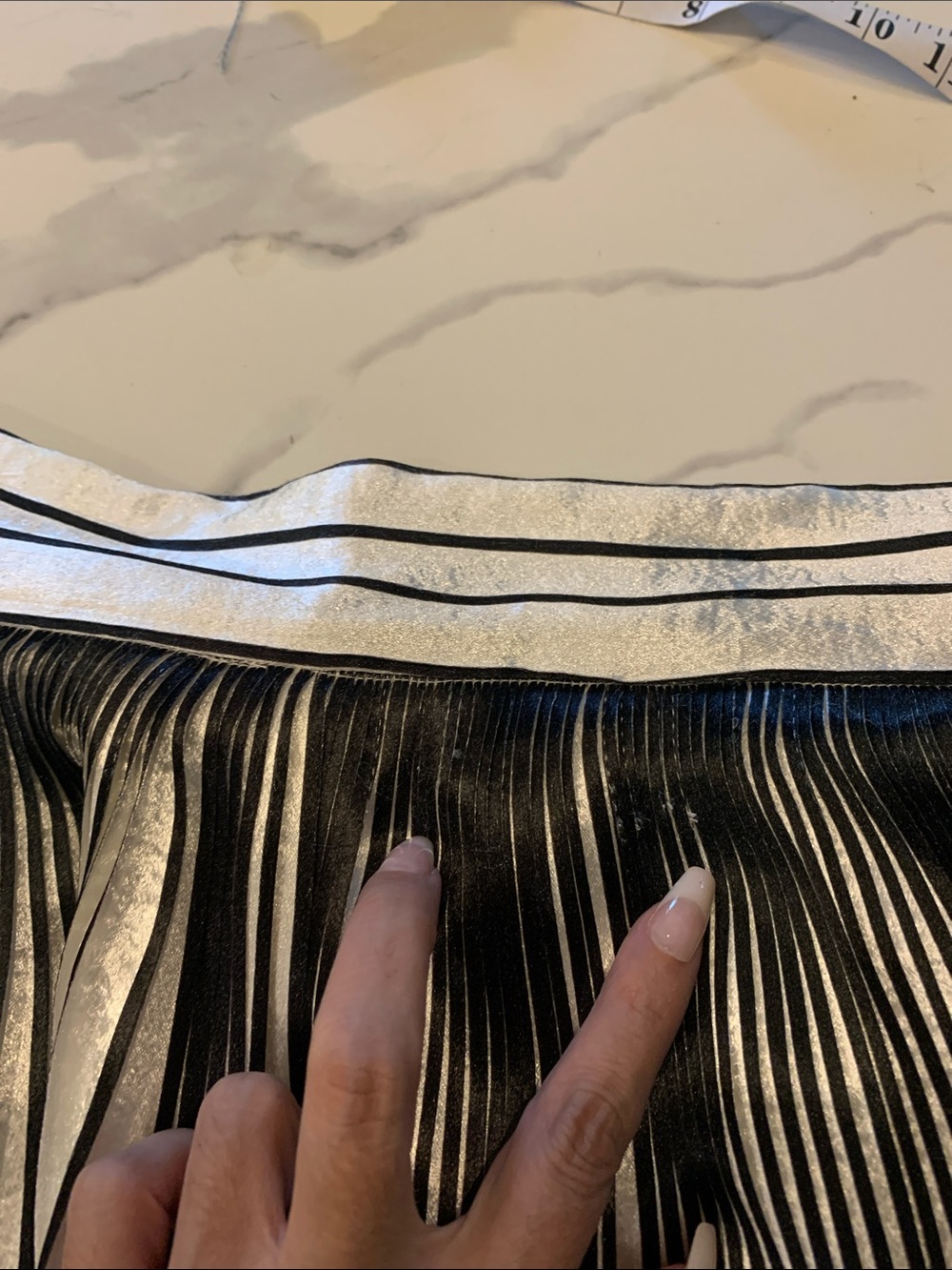 ✨ Kate Hewko Statement Pleated Skirt – Black & White Fringe ✨ - Picture 5 of 7